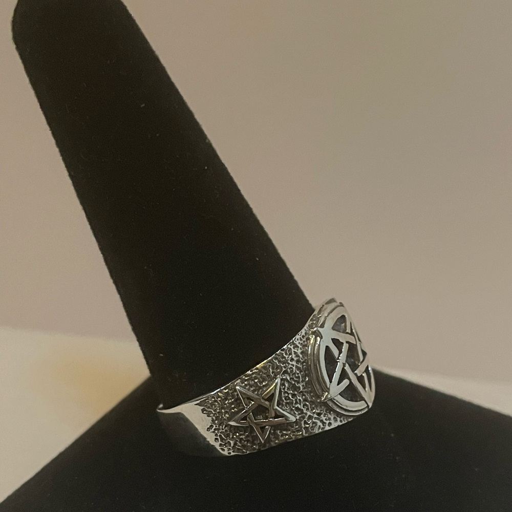 Sterling Silver Pentagram ring. - Picture 3 of 4
